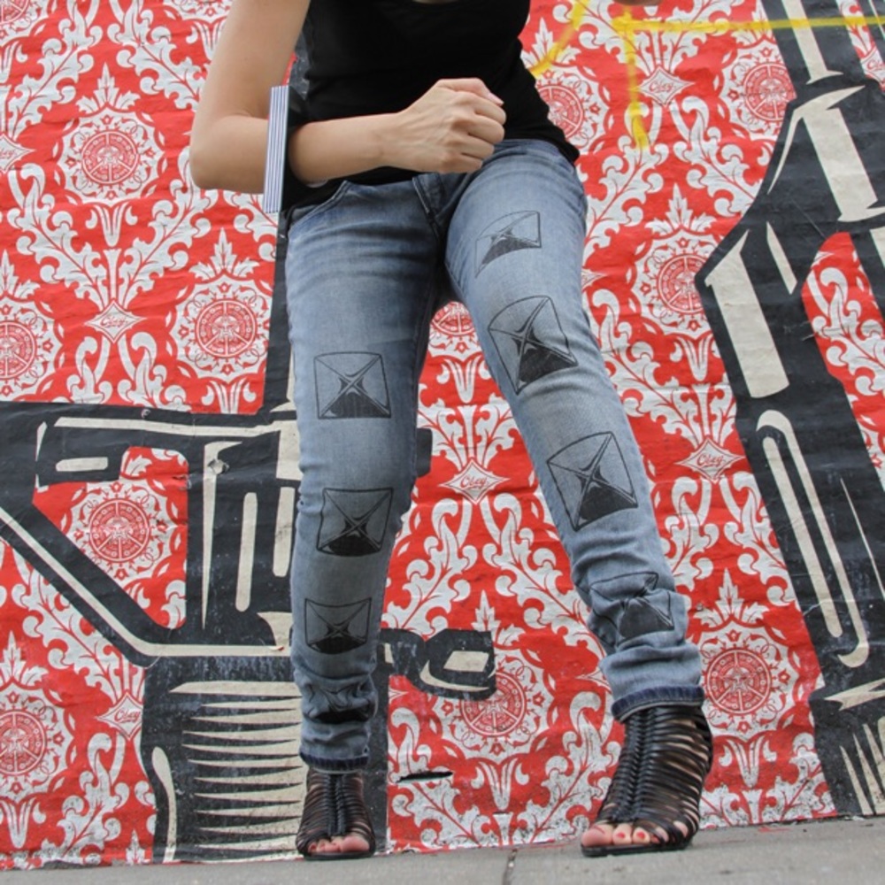 Rare Hellz Bellz Studded Print Jeans 28